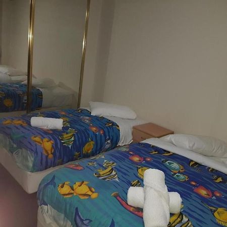 Accommodation Sydney - Kent Street Sydney Cbd Top Floor 2 Bedroom Apartment With Balcony Exterior photo
