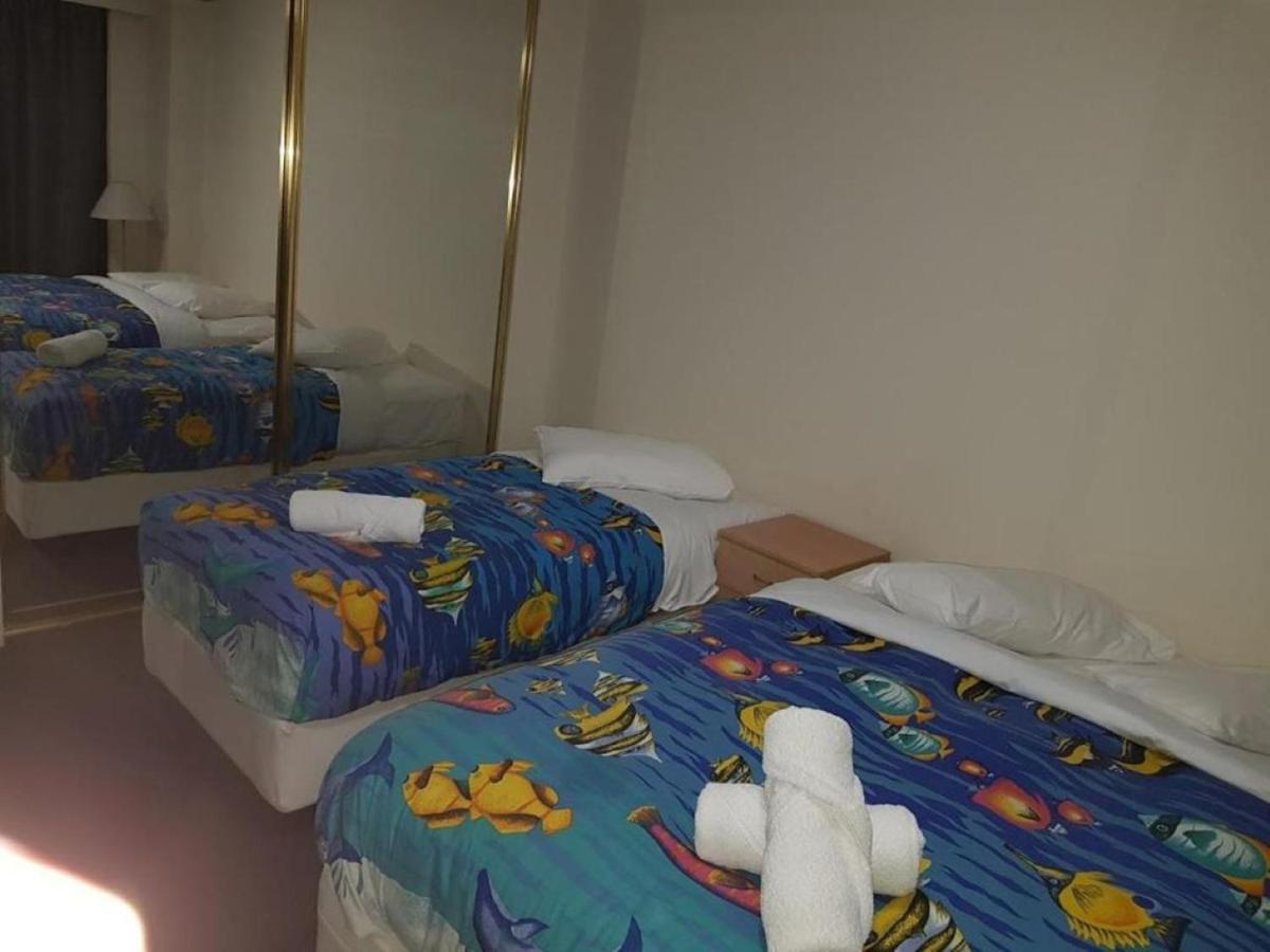 Accommodation Sydney - Kent Street Sydney Cbd Top Floor 2 Bedroom Apartment With Balcony Exterior photo